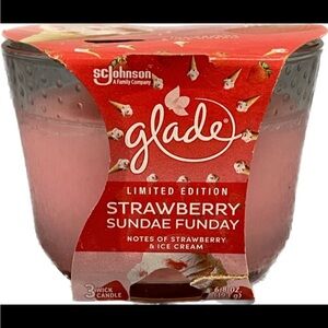 GLADE Candle Strawberry Sundae Funday Fragrance Candle LIMITED EDITION NEW BOX